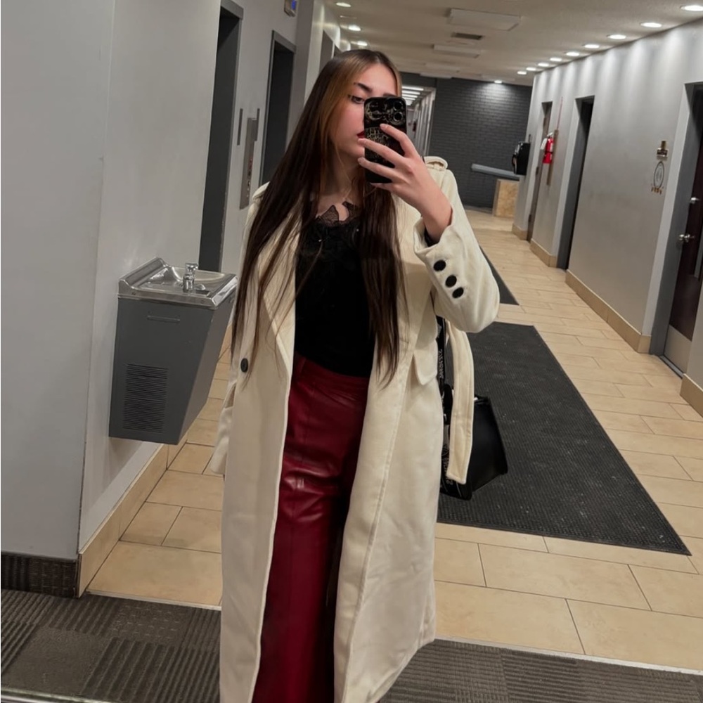 Stylish Cream Coat - Picture 1 of 1